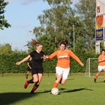 2022-05-27_dames_7_x_7_toernooi_029.jpg