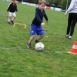 2026-04-18_training_met_vriendjes_en_vriendinnen_004.jpg