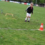 2026-04-18_training_met_vriendjes_en_vriendinnen_006.jpg