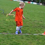2026-04-18_training_met_vriendjes_en_vriendinnen_009.jpg