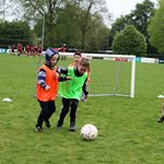 2026-04-18_training_met_vriendjes_en_vriendinnen_029.jpg