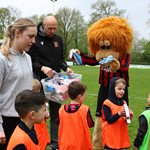2026-04-18_training_met_vriendjes_en_vriendinnen_046.jpg