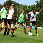 2025-07-12_warming_up_dames_057.jpg